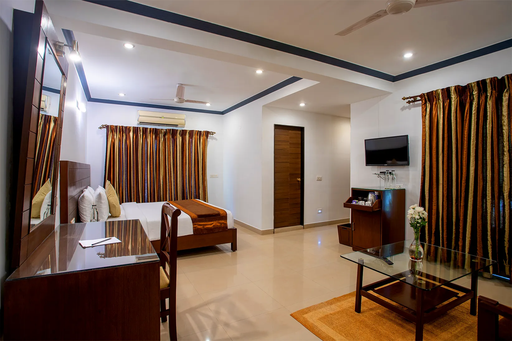 Deluxe Interiors